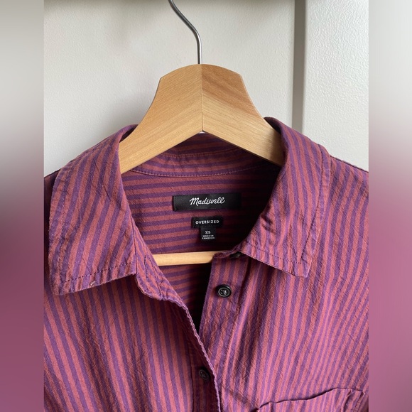 Madewell Poplin Side-Panel Dolman Button-Up Shirt in Stripe in Smoldering Plum - Picture 7 of 11